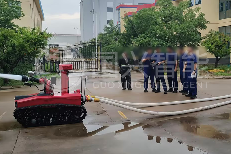 某lng接收站消防隊防爆偵檢機(jī)器人驗收完成